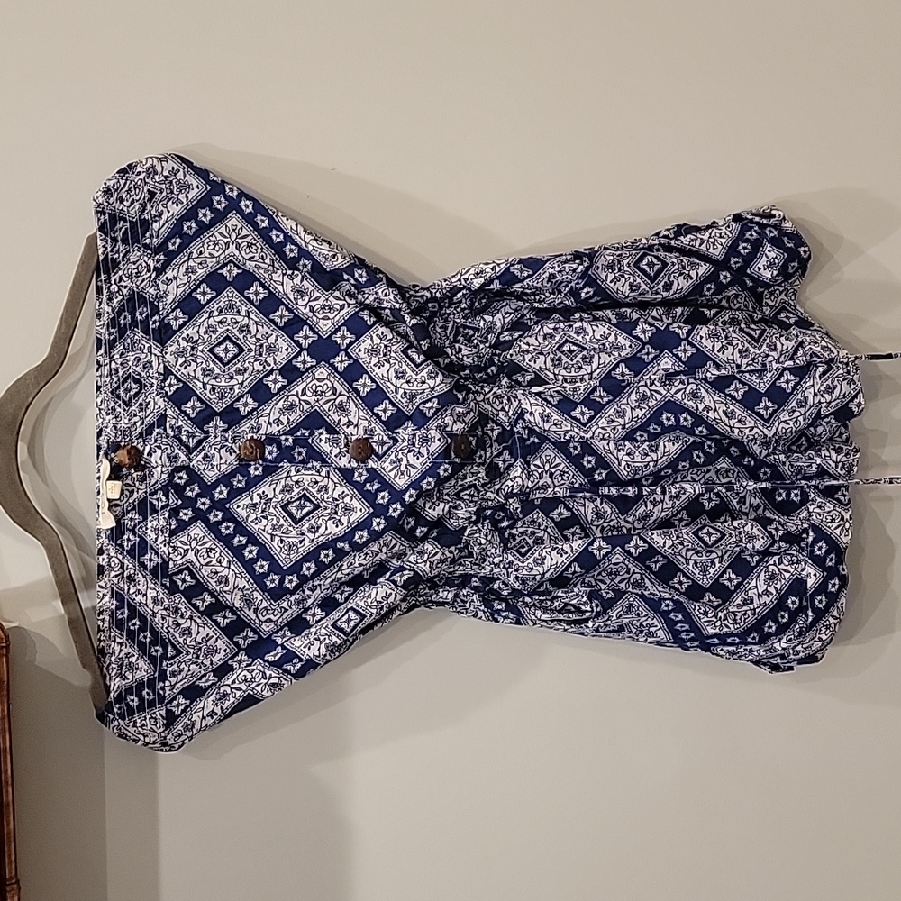 ICY STRAPLESS SHORTS ROMPER NWOT